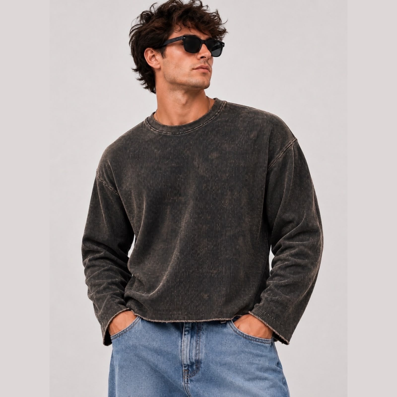 HYPE.DISTRIXT™ Vintage Fade Boxy Long Sleeve Tee – Midnight Grey